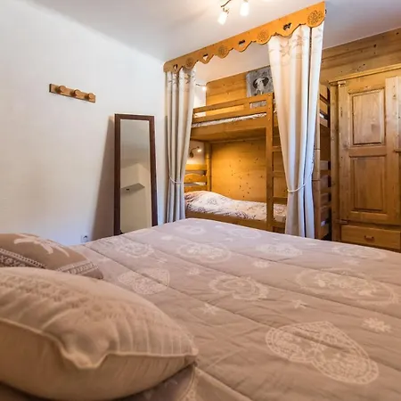 Ferienwohnung Fleurs et Neige Lanslevillard Exterior foto
